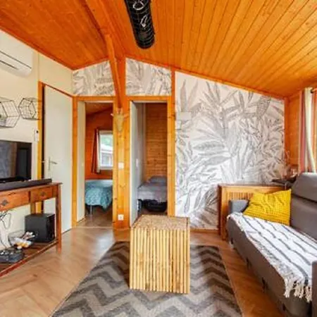 Chalet Et Pins