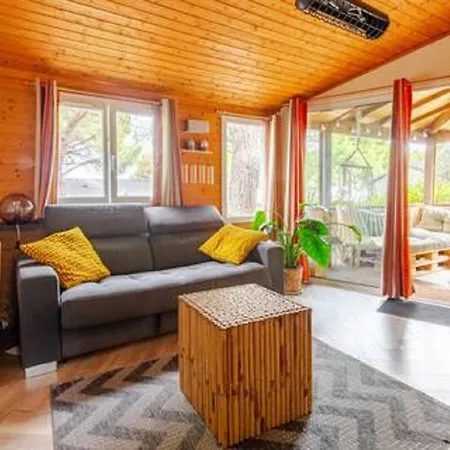 Alpstuga Et Pins Agde